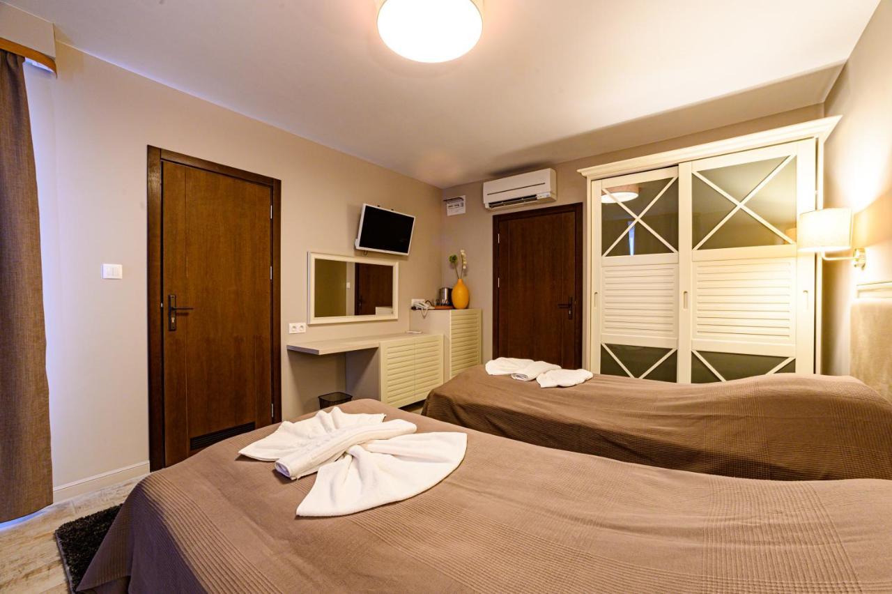 Antique Boutique Hotel Pavel Banya Bagian luar foto