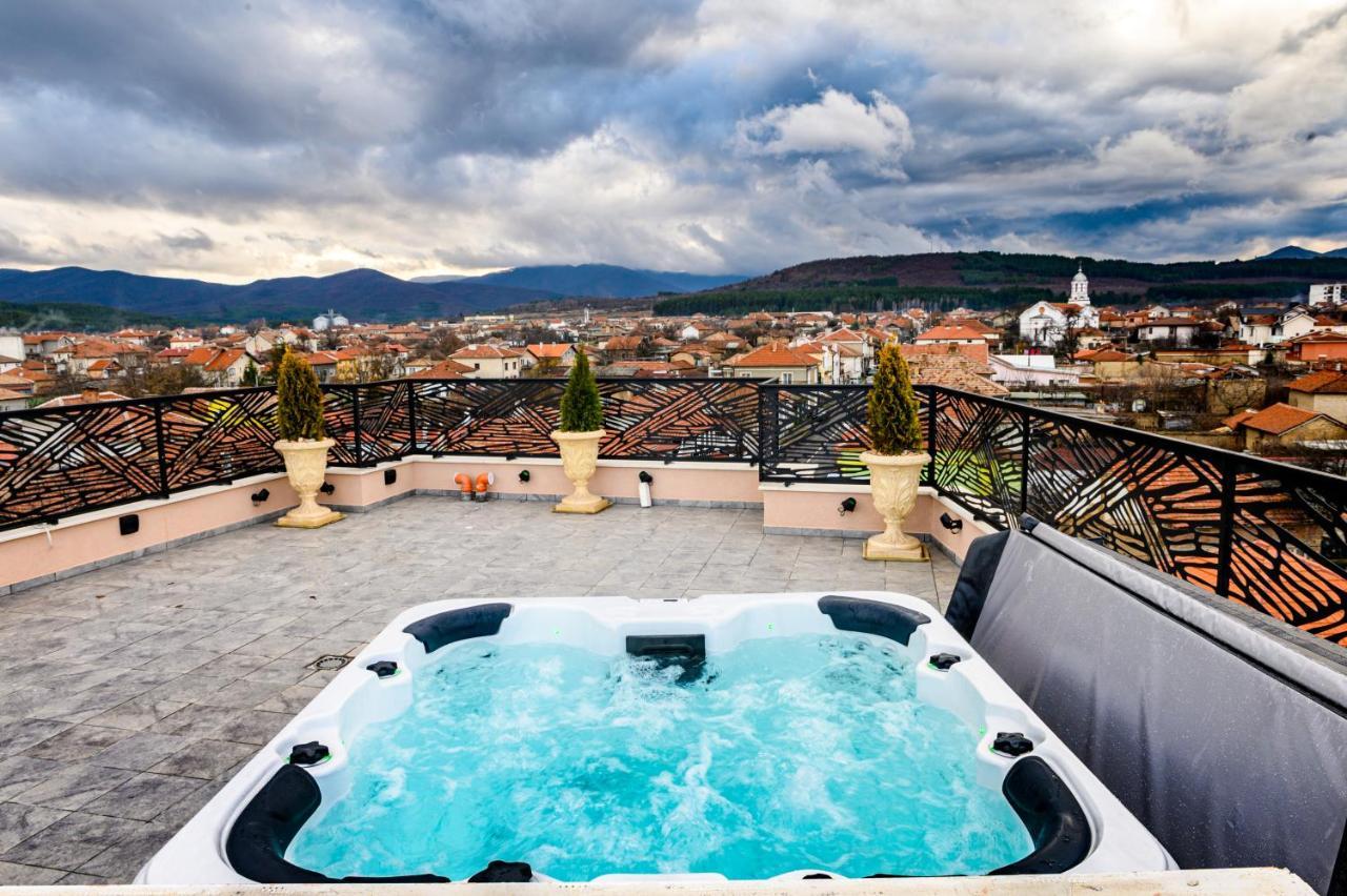 Antique Boutique Hotel Pavel Banya Bagian luar foto