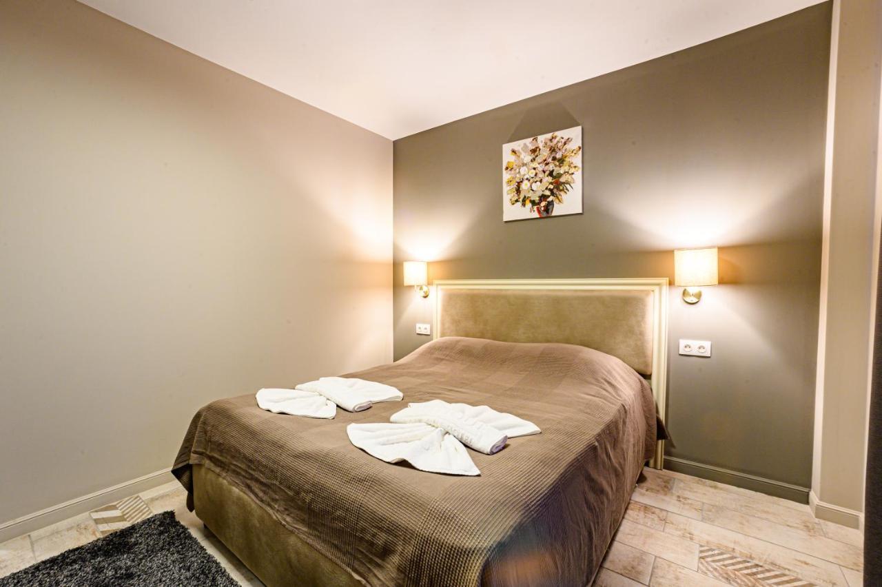 Antique Boutique Hotel Pavel Banya Bagian luar foto