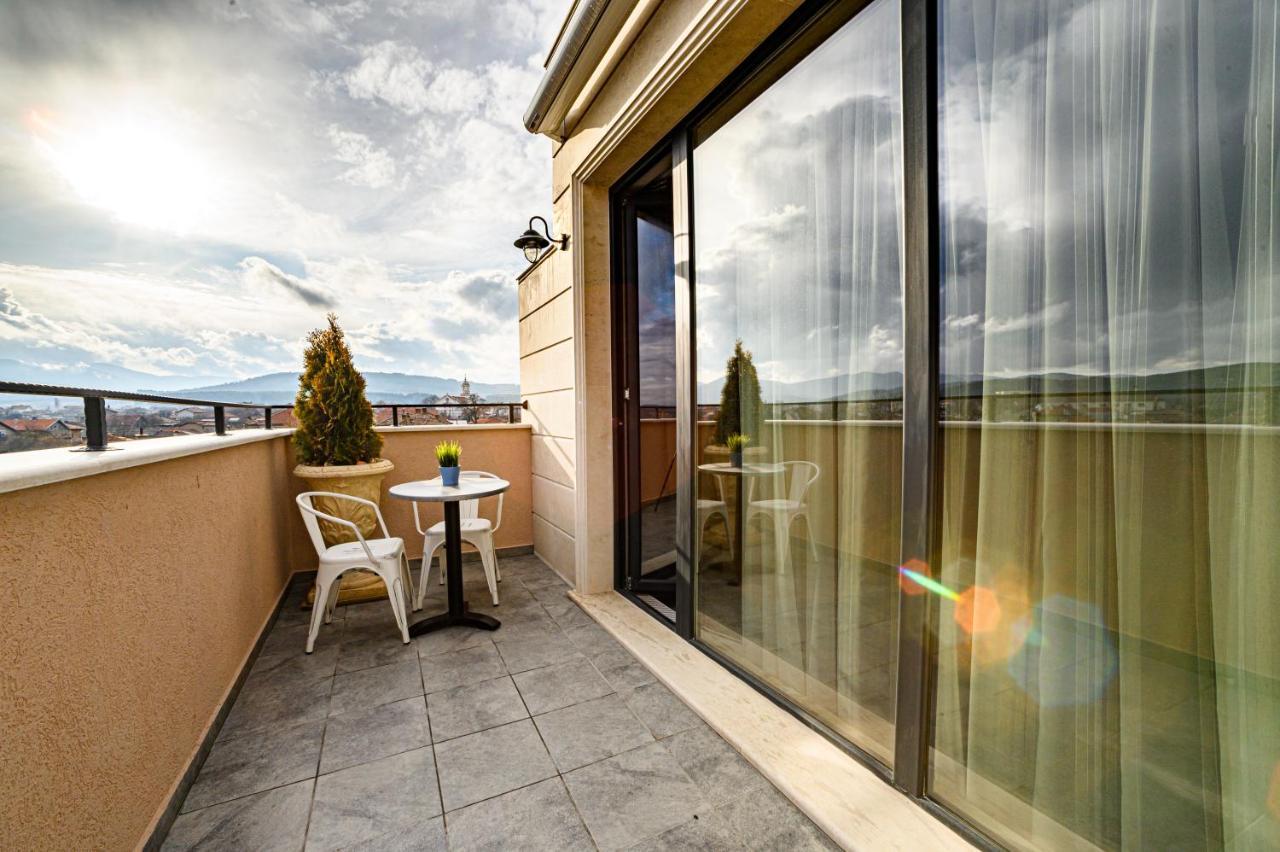 Antique Boutique Hotel Pavel Banya Bagian luar foto