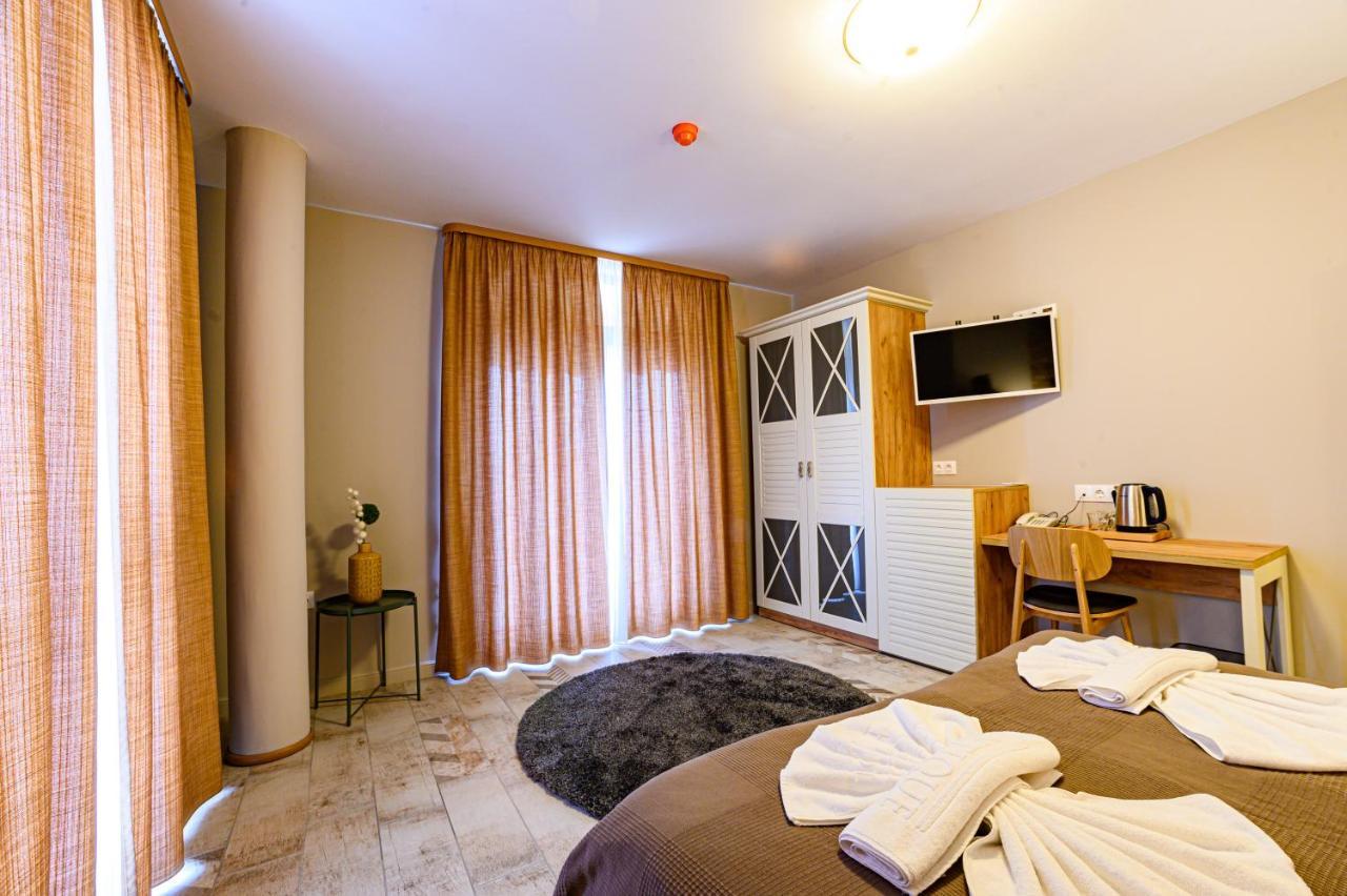 Antique Boutique Hotel Pavel Banya Bagian luar foto