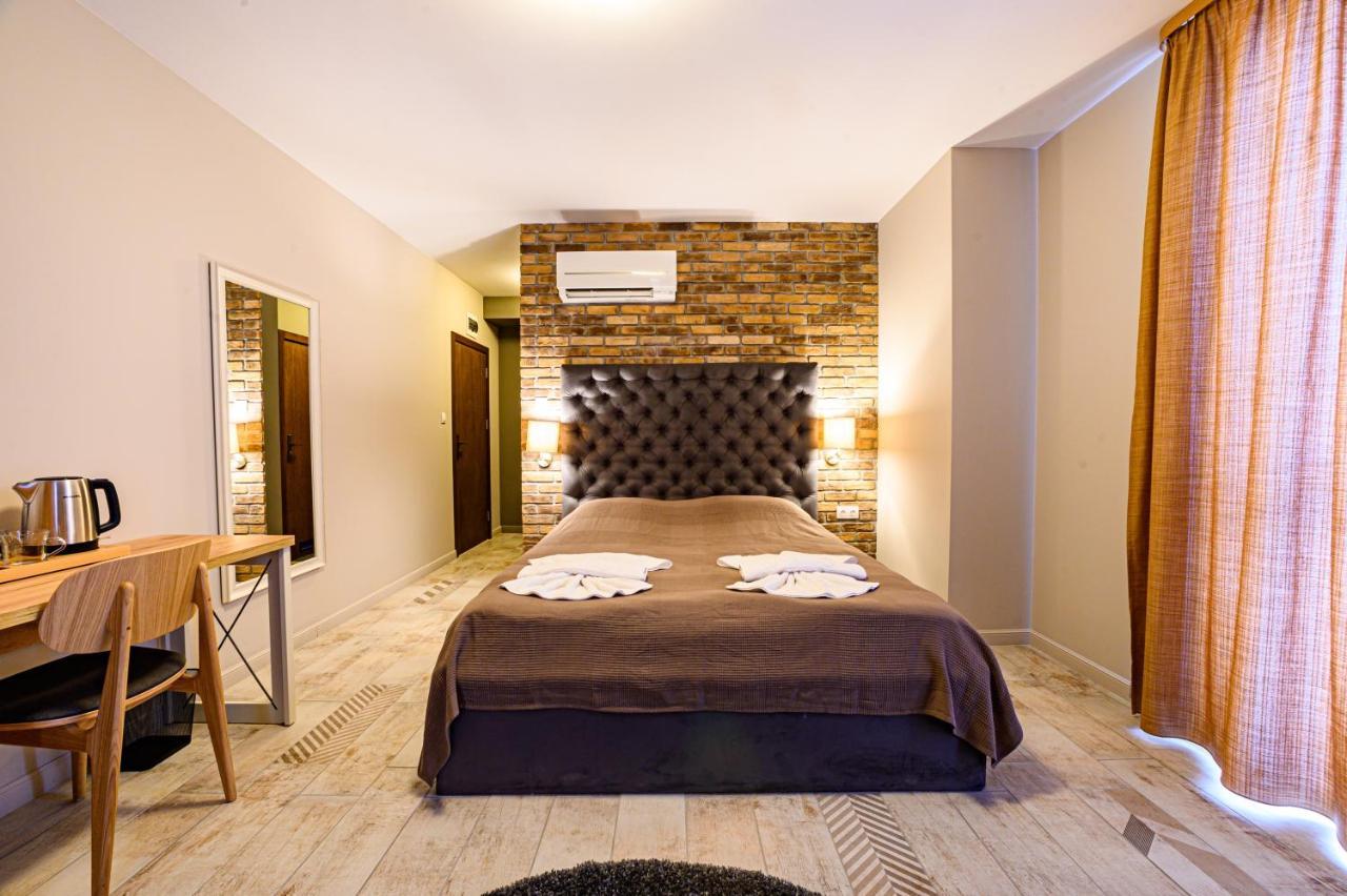 Antique Boutique Hotel Pavel Banya Bagian luar foto