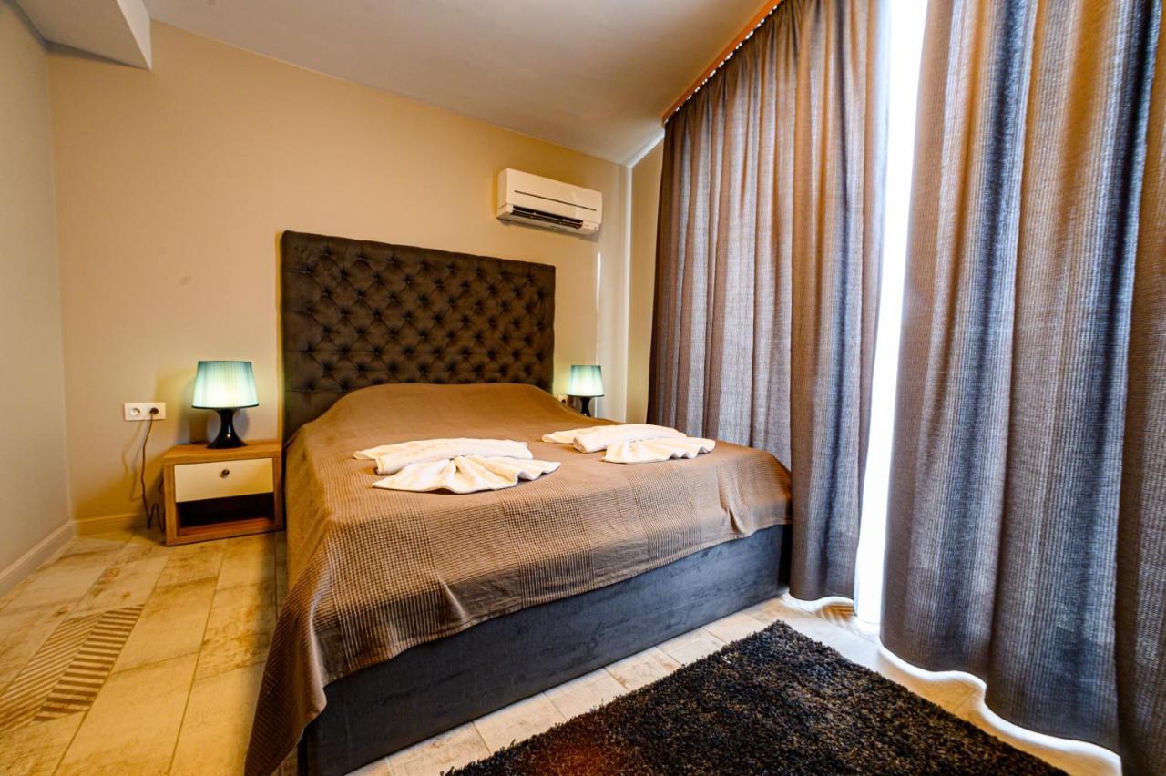 Antique Boutique Hotel Pavel Banya Bagian luar foto