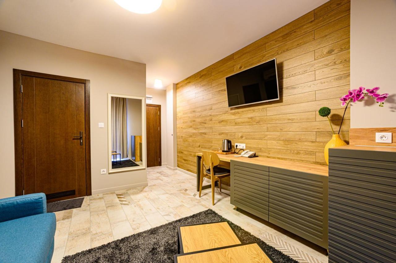 Antique Boutique Hotel Pavel Banya Bagian luar foto
