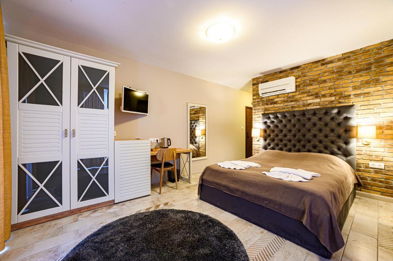 Antique Boutique Hotel Pavel Banya Bagian luar foto