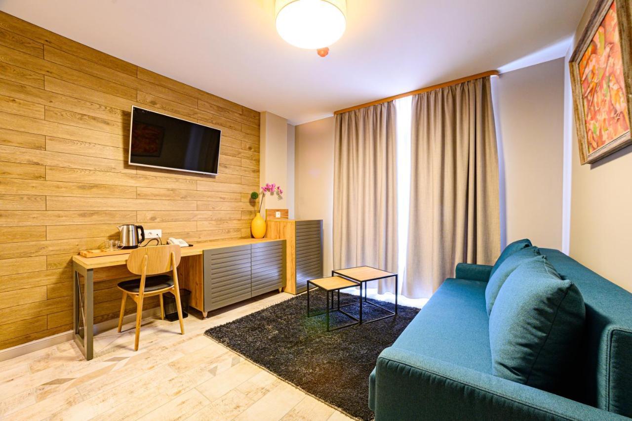 Antique Boutique Hotel Pavel Banya Bagian luar foto
