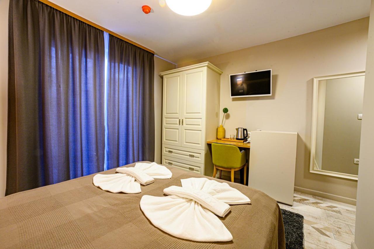 Antique Boutique Hotel Pavel Banya Bagian luar foto